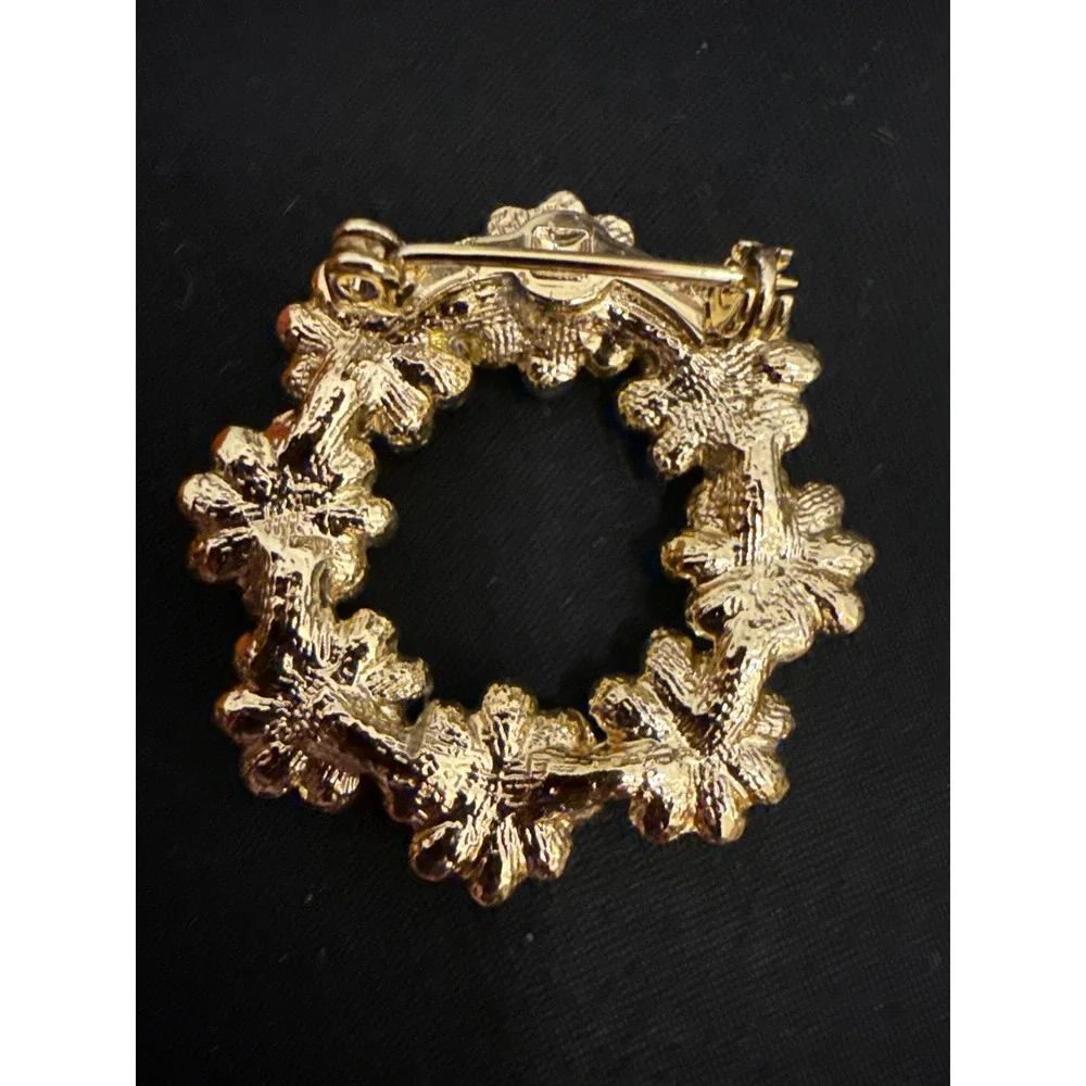 Gold Tone Faux Pearl‎ Lavender Rhinestone Floral Circle Brooch Pin Vintage